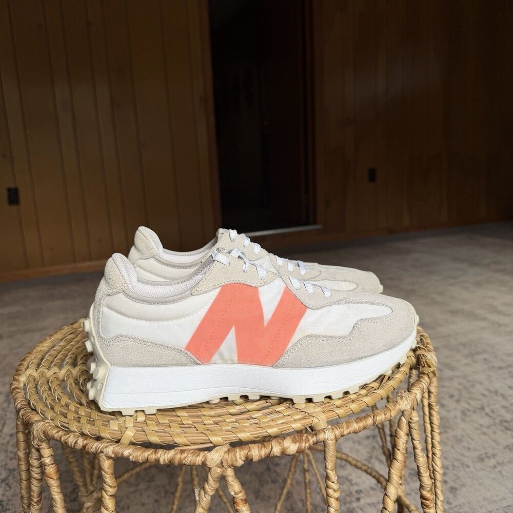 New Balance Rain Cloud MS327SS Beige Vibrant Orange Size 9.5 Sneaker Running